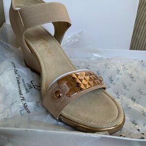 Anne Klein Tan and Gold Wedge Sandals. NEW